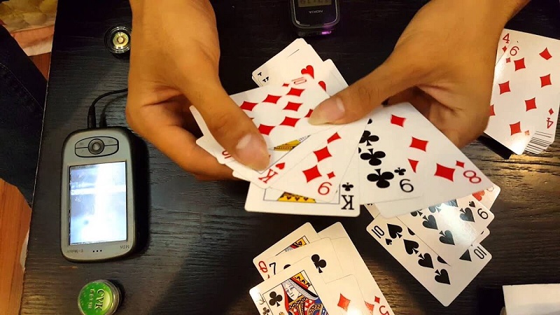 Người chơi cần tuân thủ những nguyên tắc và luật chơi bài Binh 6 lá như thế nào?